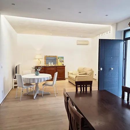 Apartment Frami House - Maison A Porter
