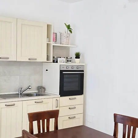 Apartment Frami House - Maison A Porter *